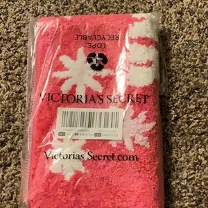 Pink bath rug brand new